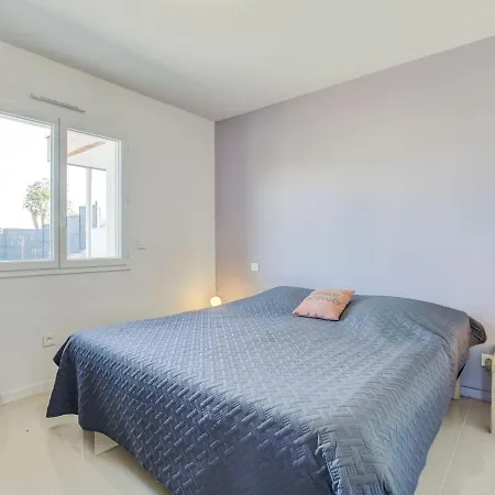 La Bruyere By Interhome *