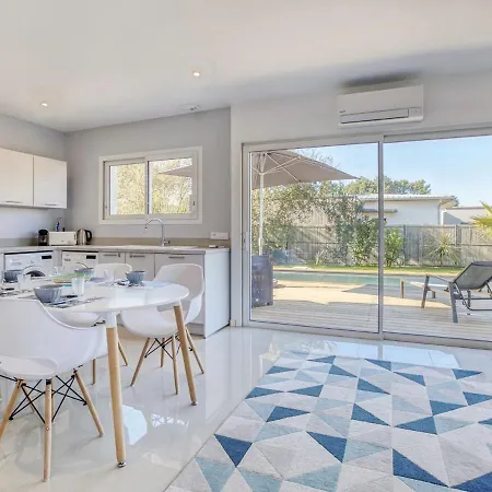 La Bruyere By Interhome *