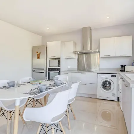 La Bruyere By Interhome Saubion