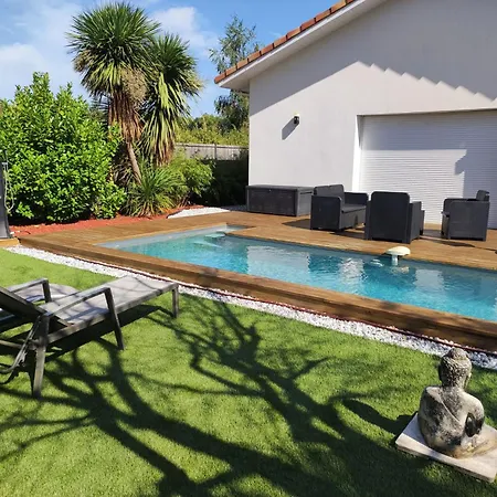 La Bruyere By Interhome * Saubion