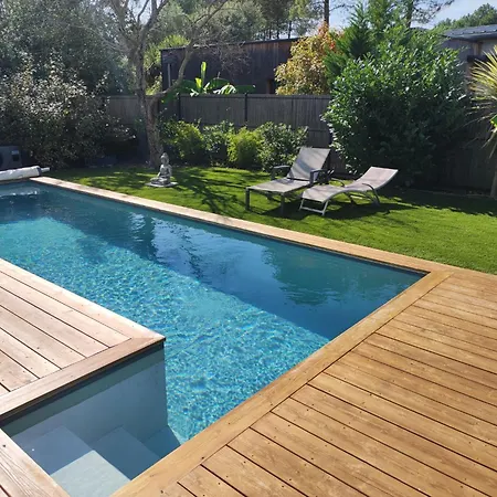 La Bruyere By Interhome